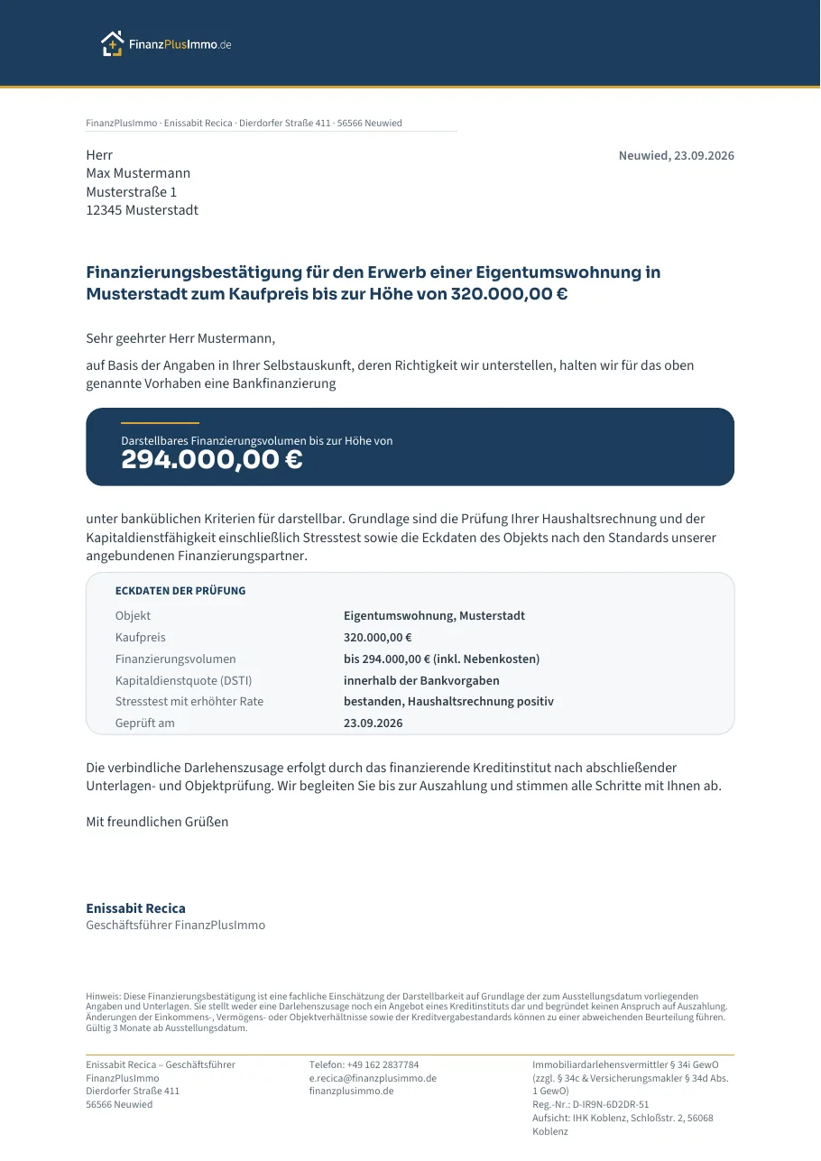 Muster einer Finanzierungsbestätigung von FinanzPlusImmo für Max Mustermann, Eigentumswohnung in Musterstadt, Kaufpreis 320.000 Euro, Finanzierungsvolumen bis 294.000 Euro